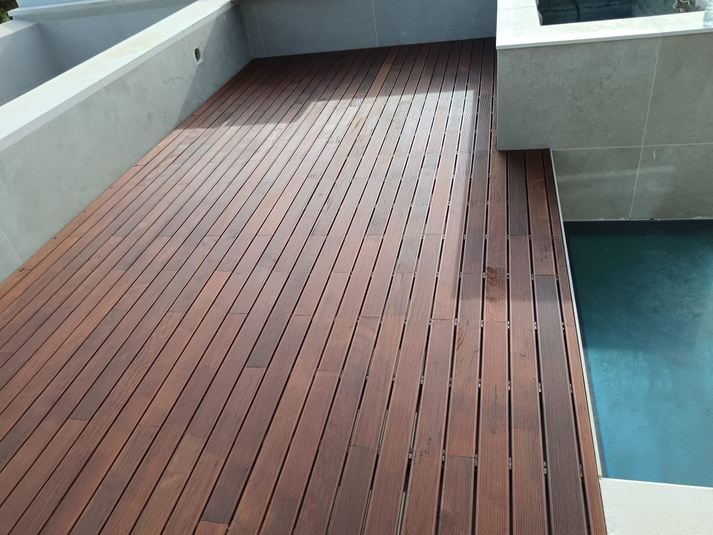 Terraço com deck panorâmico, vista 2